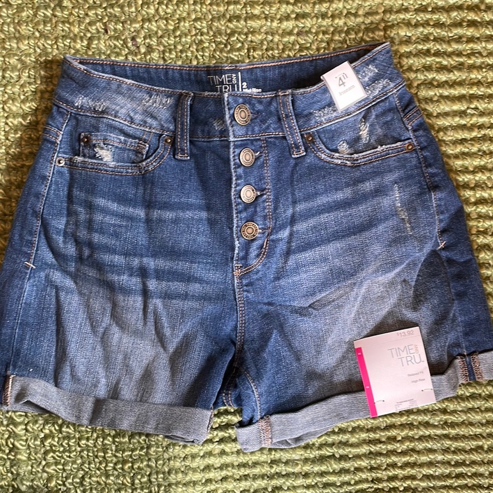 BRAND NEW JEAN SHORTS